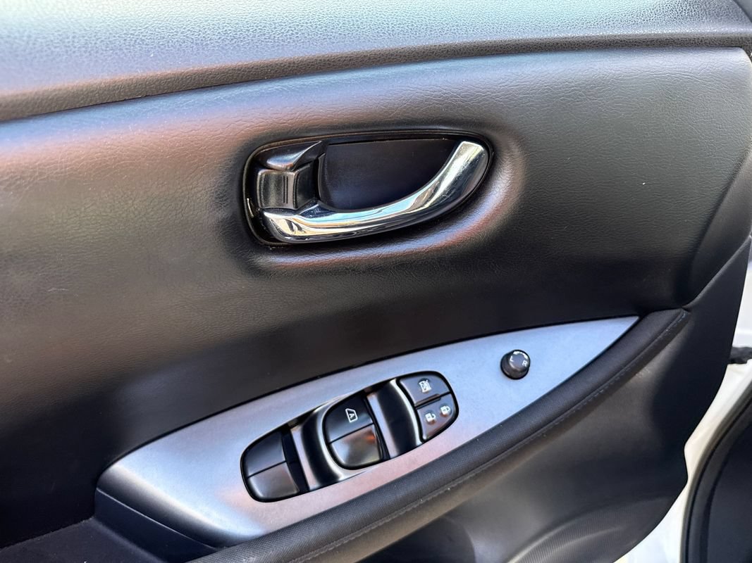 Used 2019 Nissan Leaf S w/ S Charge Package FWD image 16
