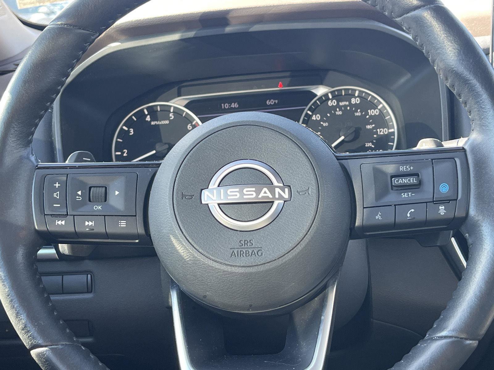 Used 2023 Nissan Rogue SL w/ SL Premium Package image 16