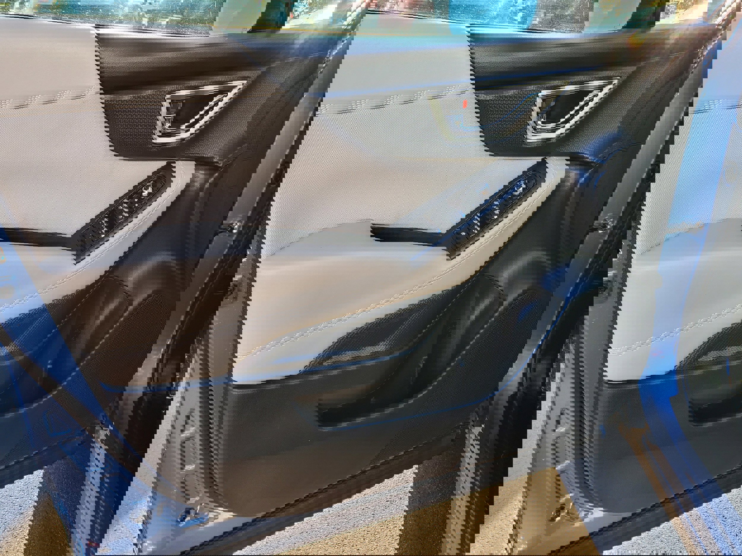 Used 2020 Subaru Forester Premium image 9