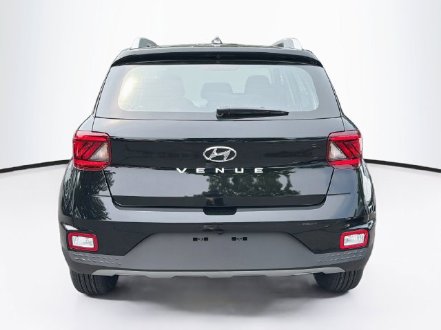 New 2026 Hyundai Venue SEL FWD image 6