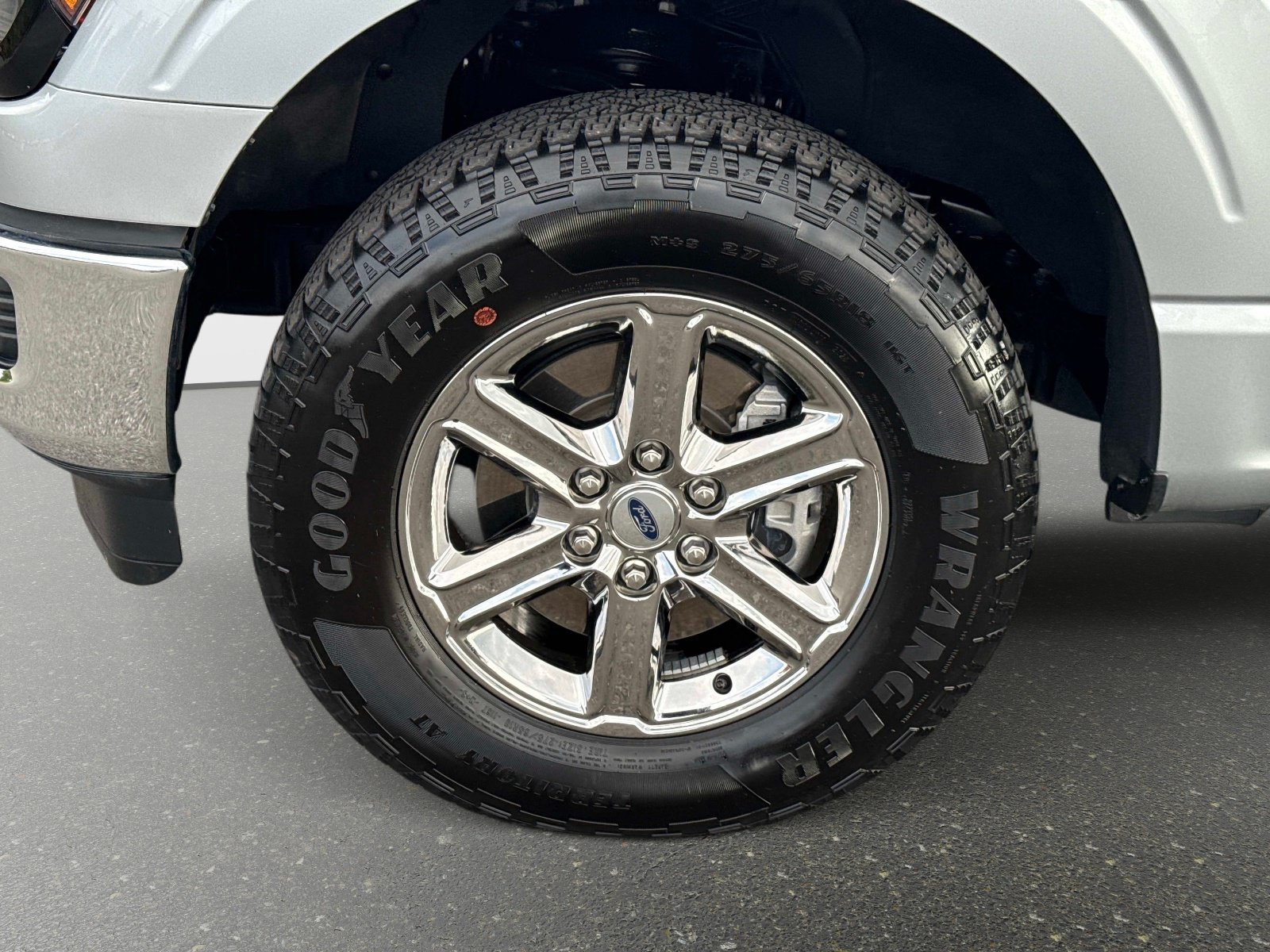 Used 2025 Ford F150 XLT w/ Equipment Group 301A Standard AWD/4WD image 12