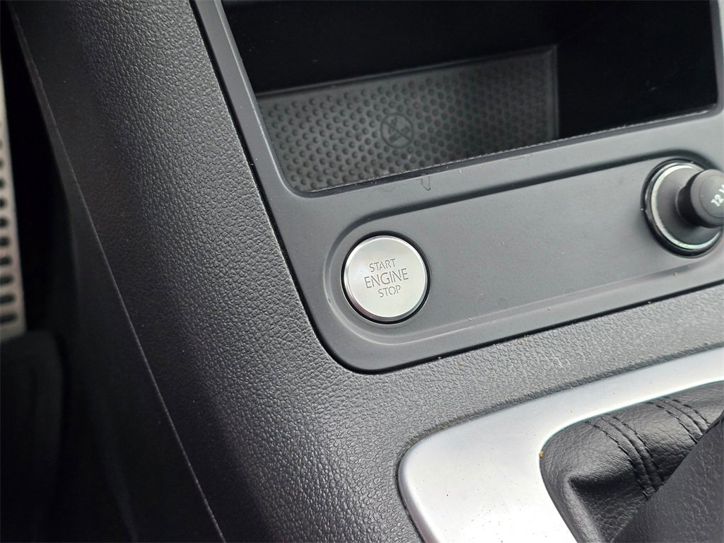 Used 2014 Volkswagen Tiguan R-Line image 22