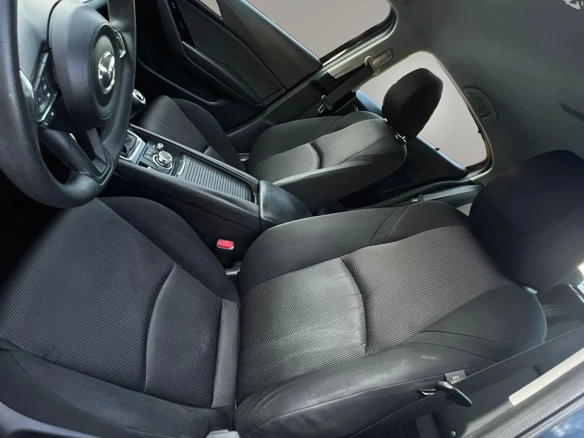 Used 2017 MAZDA MAZDA3 Sport FWD image 12