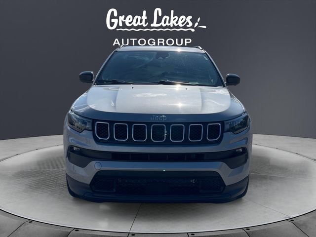 Used 2023 Jeep Compass Latitude w/ Convenience Group image 8