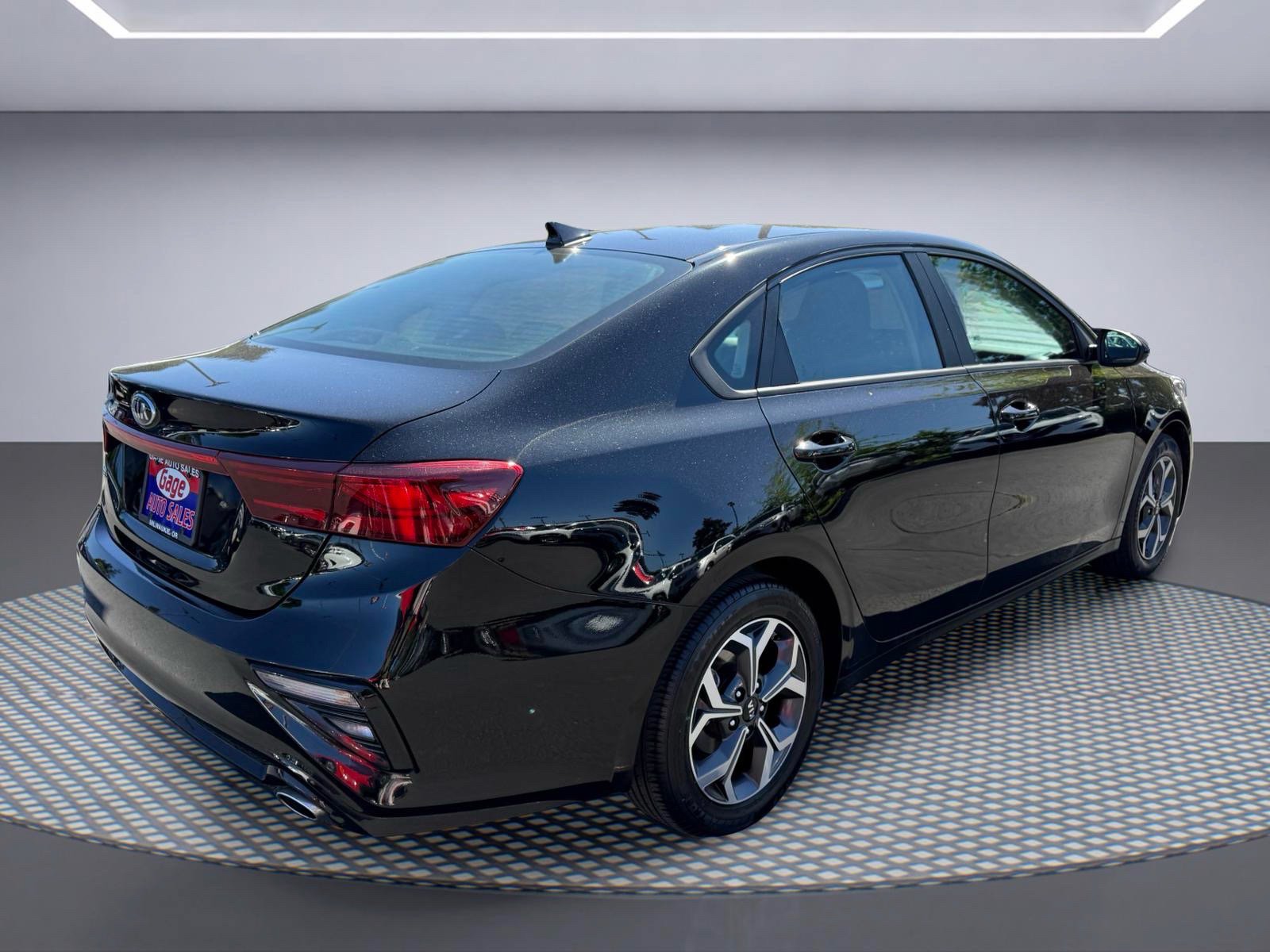 Used 2021 Kia Forte LXS FWD image 6