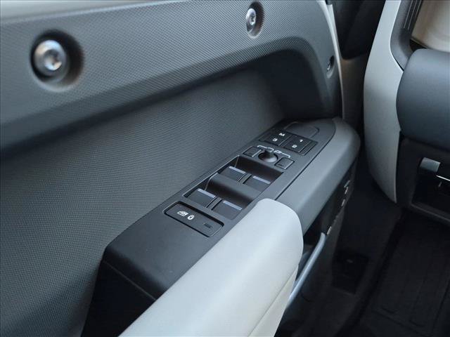 New 2026 Land Rover Defender 110 S AWD/4WD image 9