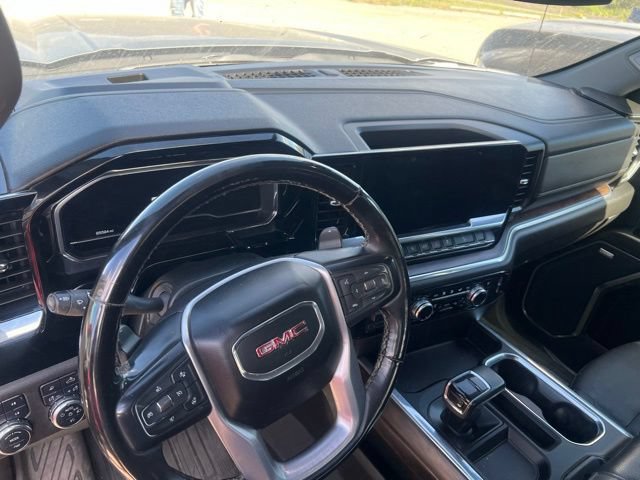 Used 2023 GMC Sierra 1500 SLT w/ SLT Convenience Package AWD/4WD image 8