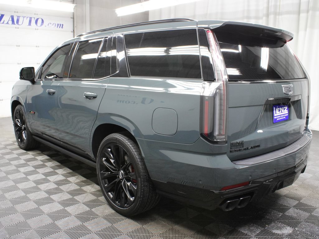 Used 2026 Cadillac Escalade V AWD/4WD image 7