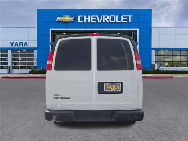 Used 2021 Chevrolet Express 2500 Extended w/ Driver Convenience Package RWD image 5