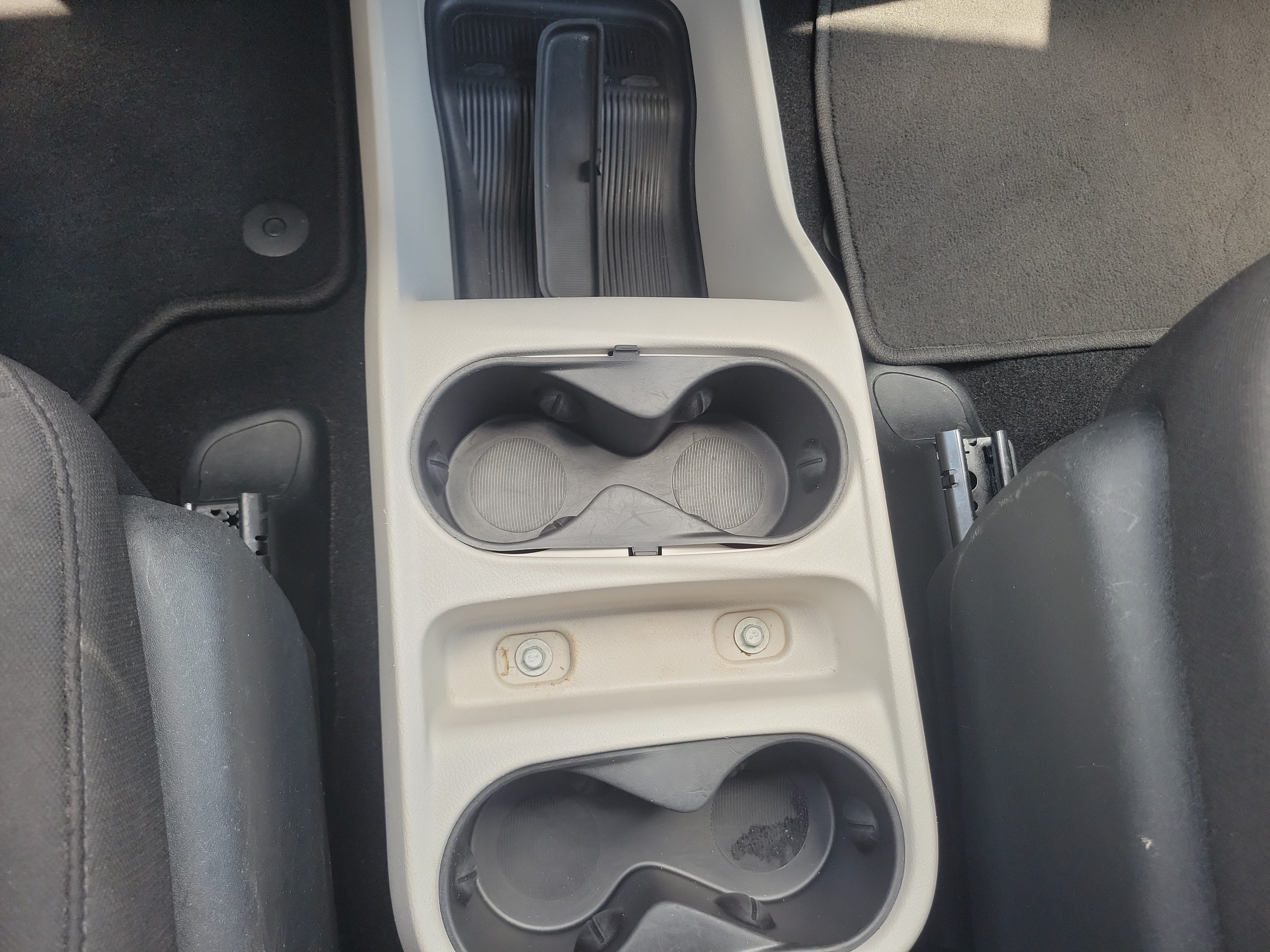 Used 2024 Chrysler Voyager LX FWD image 26