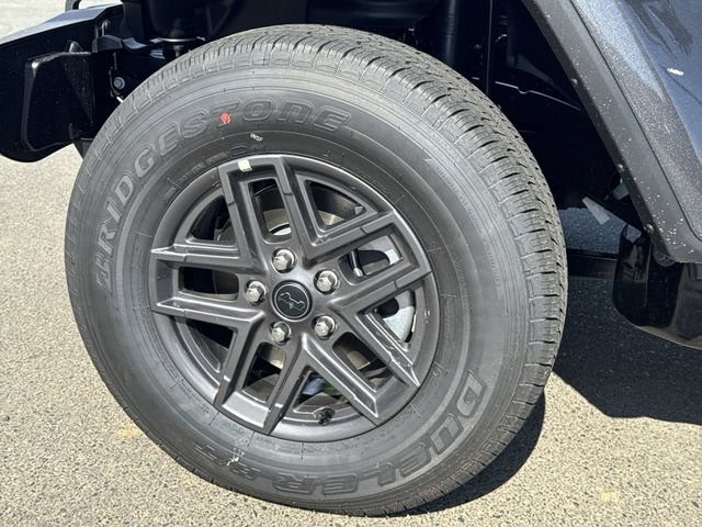 New 2026 Jeep Gladiator Sport AWD/4WD image 17