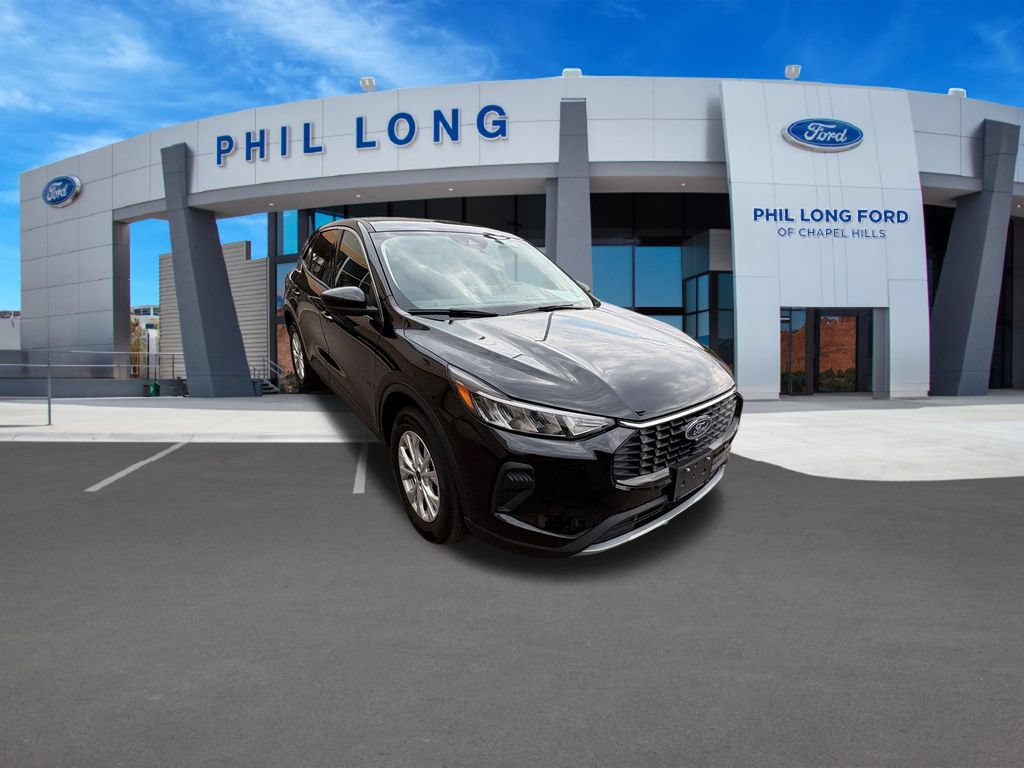 Used 2023 Ford Escape Active w/ Tech Pack #2 AWD/4WD image 8