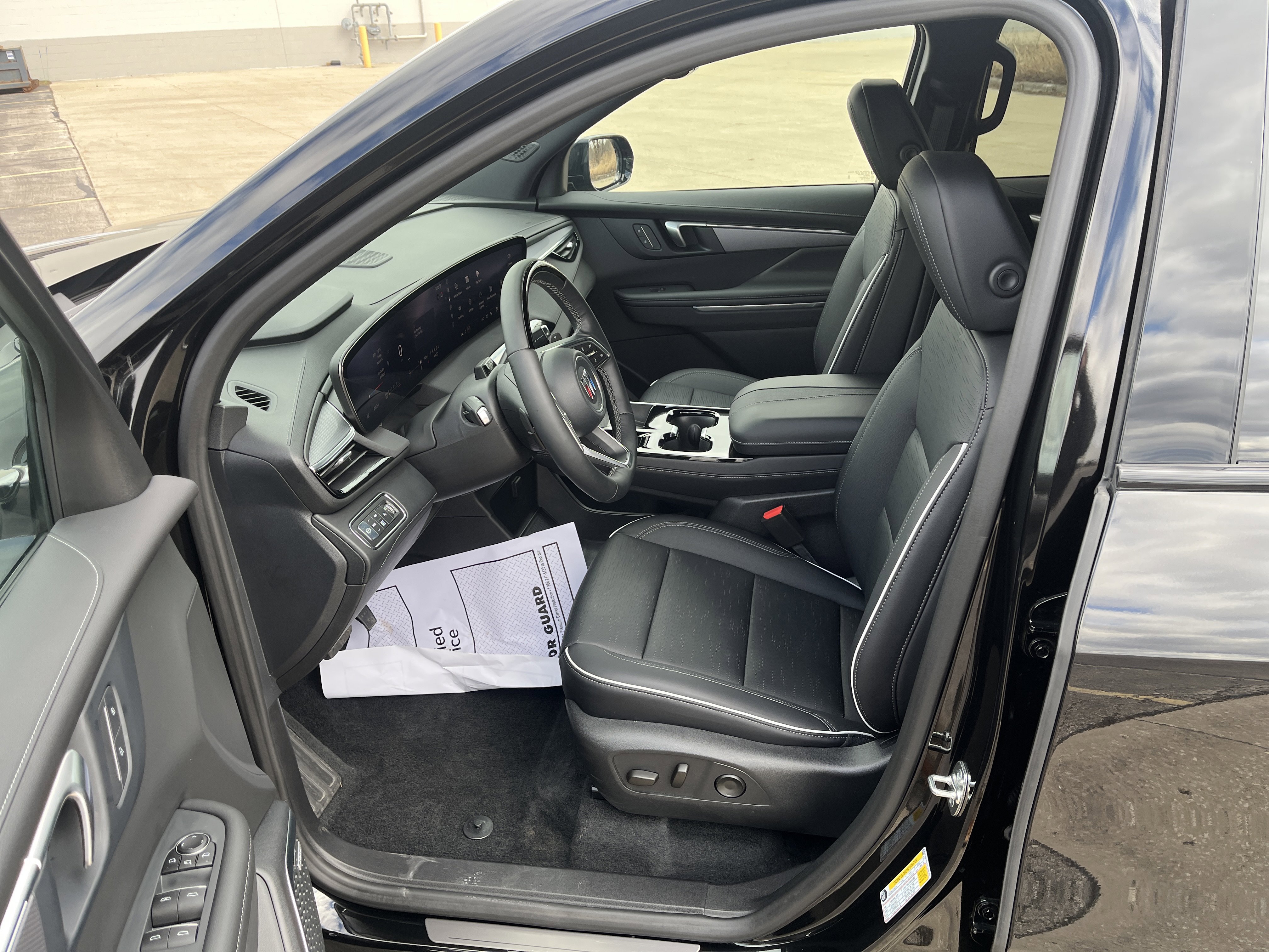 Used 2026 Buick Enclave Sport Touring w/ Super Cruise Package image 9