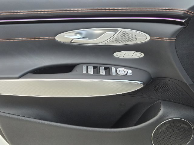 New 2026 Genesis GV70 2.5T Sport Prestige AWD/4WD image 19
