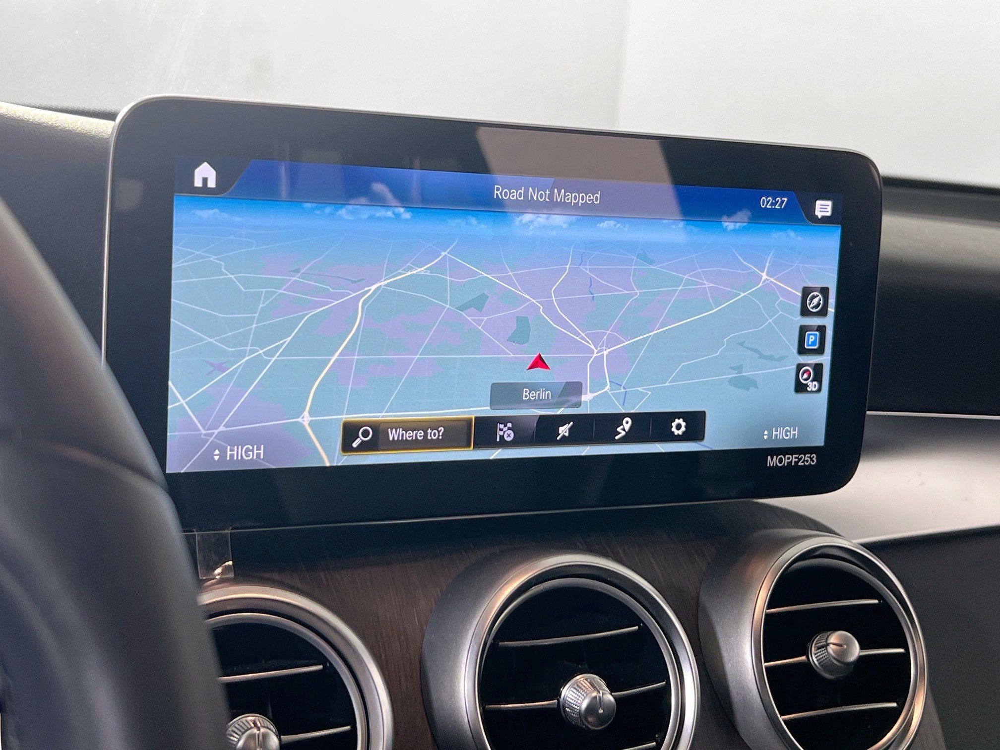 Used 2022 Mercedes-Benz GLC 300 4MATIC image 13