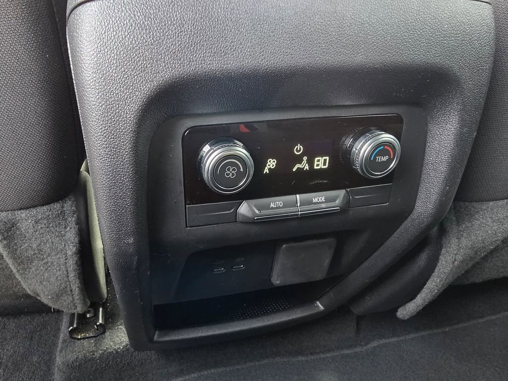 Used 2025 GMC Acadia Elevation image 26