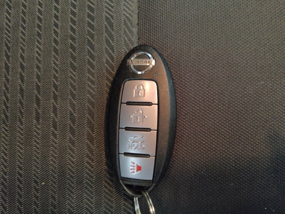 Used 2021 Nissan Versa SV FWD image 32