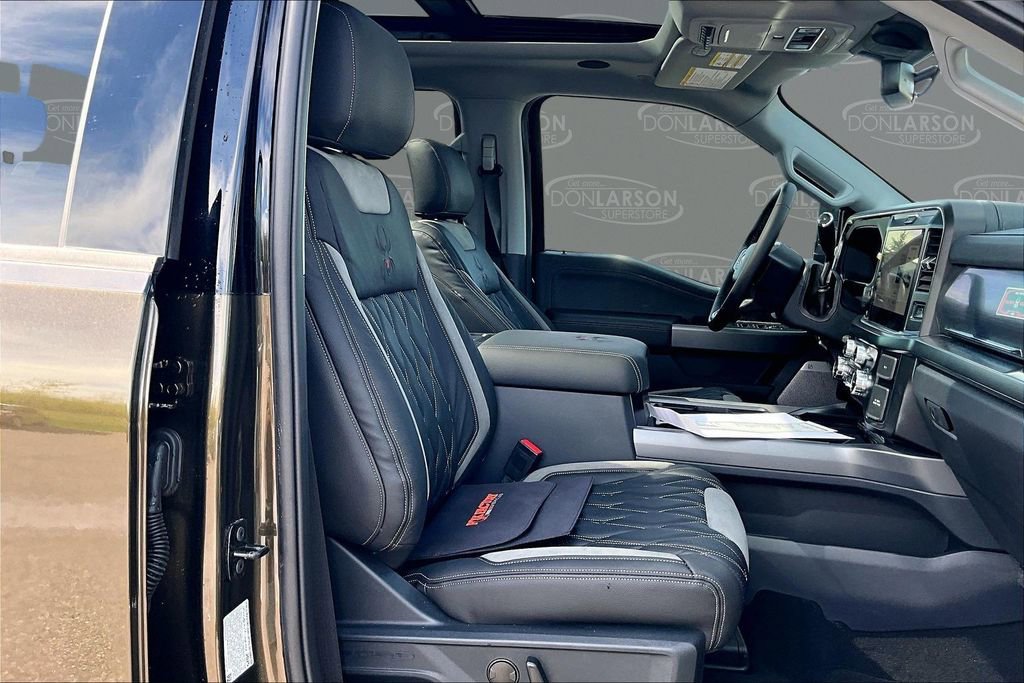 New 2026 Ford F250 Lariat w/ Black Appearance Package AWD/4WD image 11