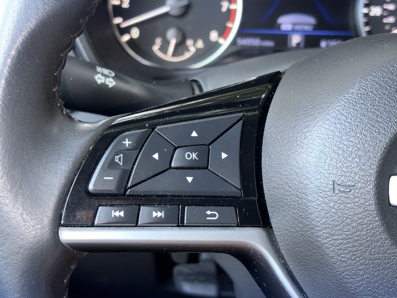 Used 2024 Nissan Altima 2.5 SV w/ SV Premium Package AWD/4WD image 15