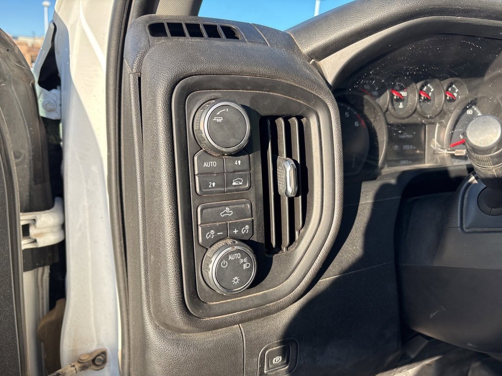 Used 2019 Chevrolet Silverado 1500 W/T w/ Trailering Package image 14