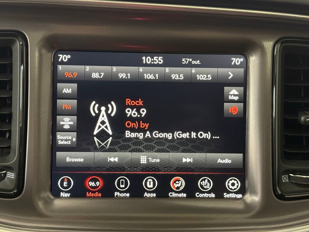 Used 2022 Dodge Challenger R/T w/ Plus Package image 5