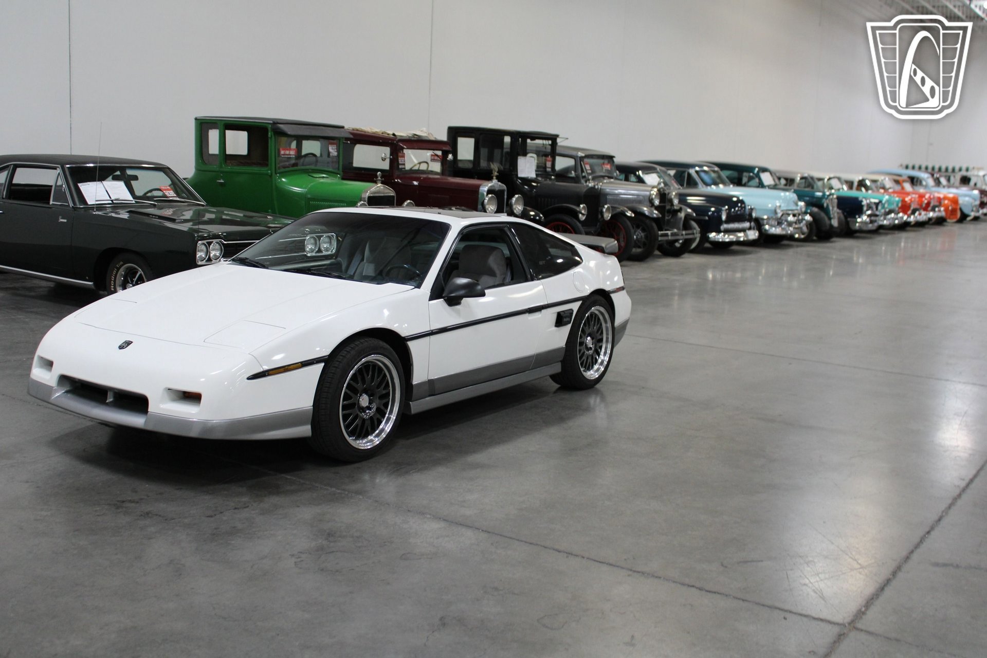 Used 1987 Pontiac Fiero GT image 9