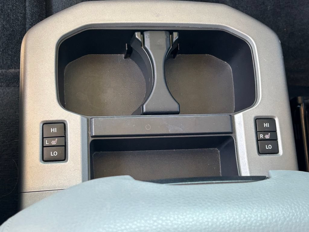 Used 2019 Toyota Sequoia Platinum RWD image 25