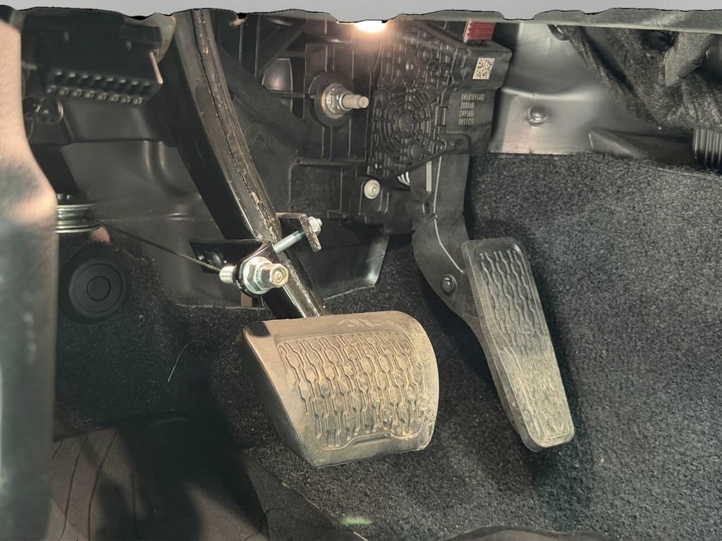 Used 2020 Jeep Gladiator Rubicon AWD/4WD image 24
