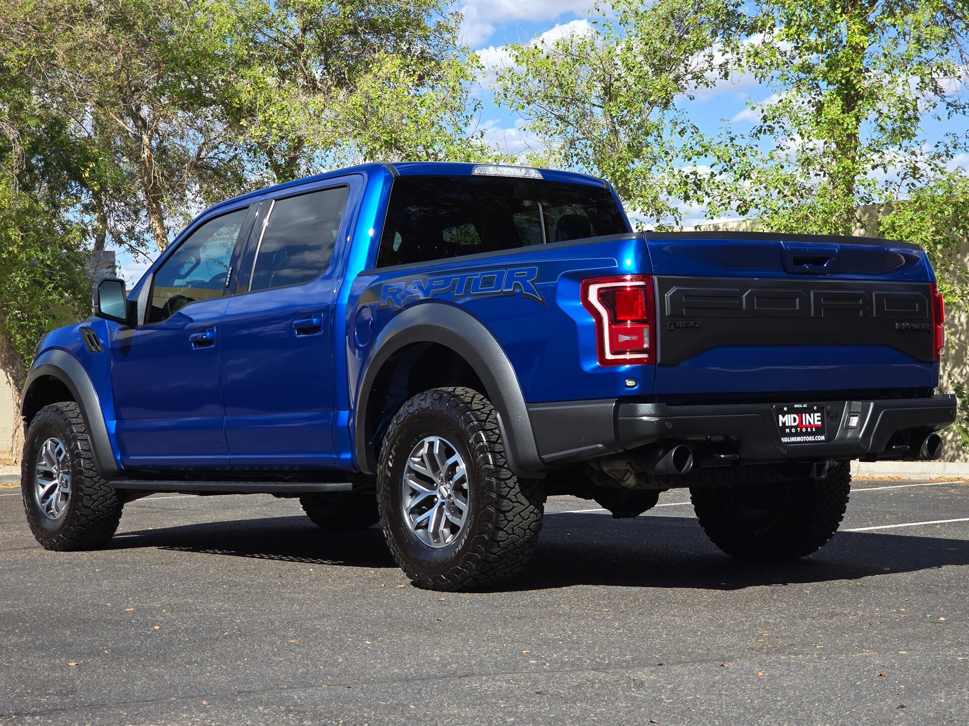 Used 2017 Ford F150 Raptor w/ Equipment Group 802A Luxury AWD/4WD image 8