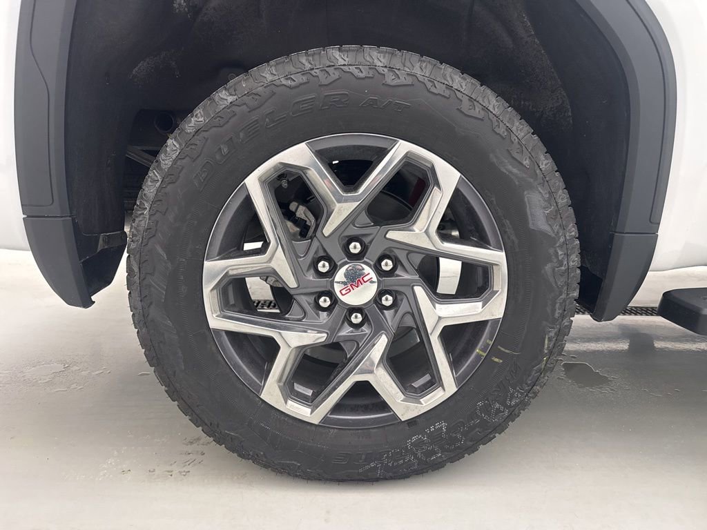 New 2026 GMC Sierra 1500 SLT w/ SLT Premium Plus Package image 9