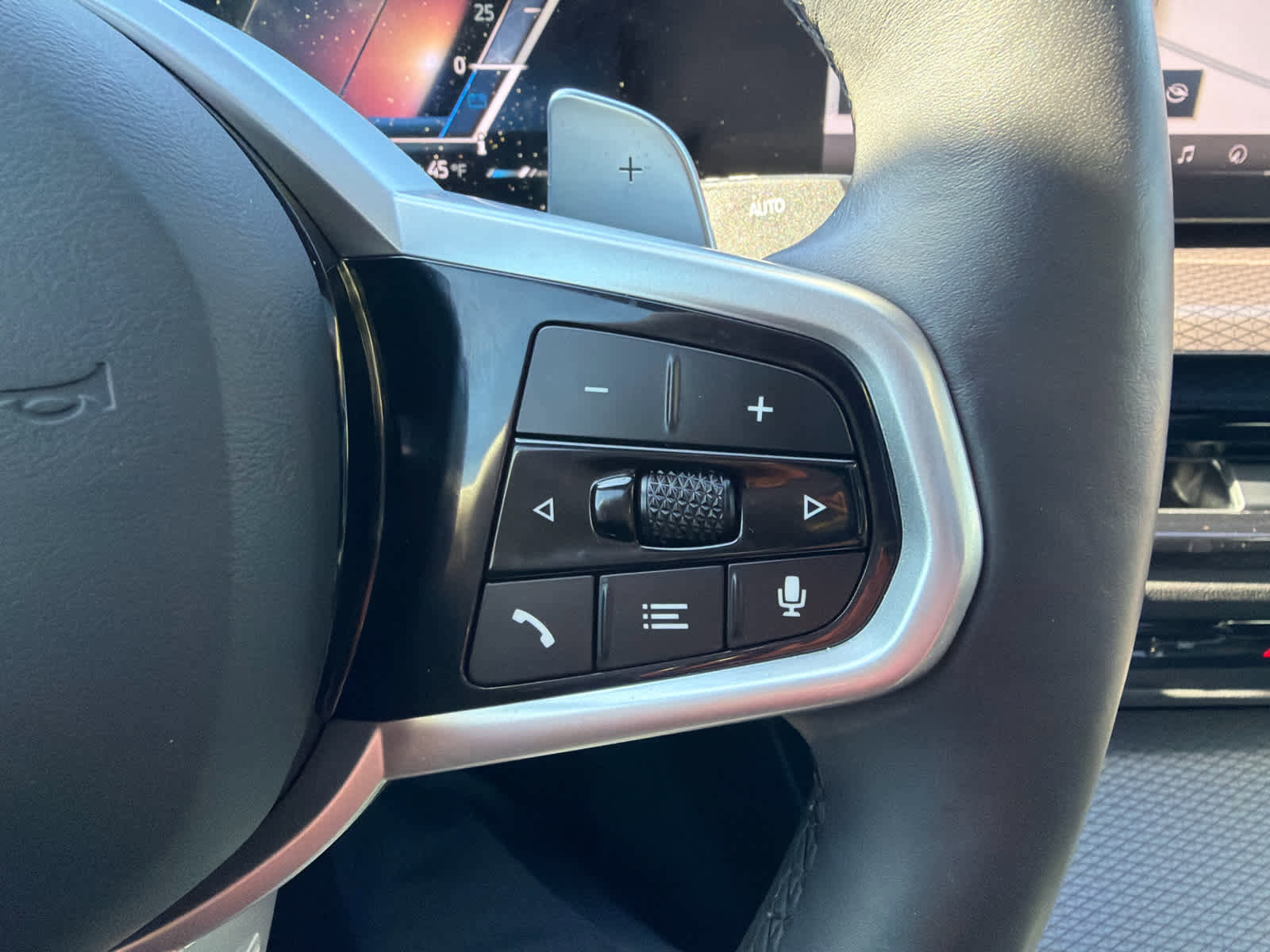 Certified 2025 BMW 330i xDrive Sedan w/ M Sport Package AWD/4WD image 32