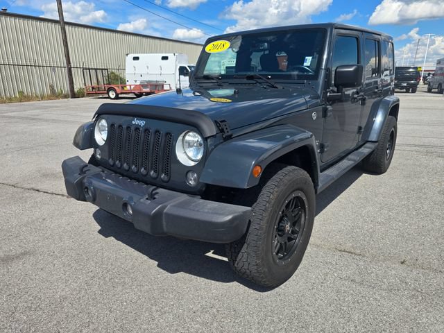 Used 2018 Jeep Wrangler Unlimited Sahara AWD/4WD image 8