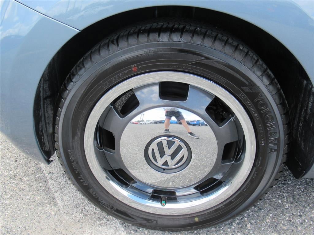 Used 2016 Volkswagen Beetle 1.8T Denim FWD image 8