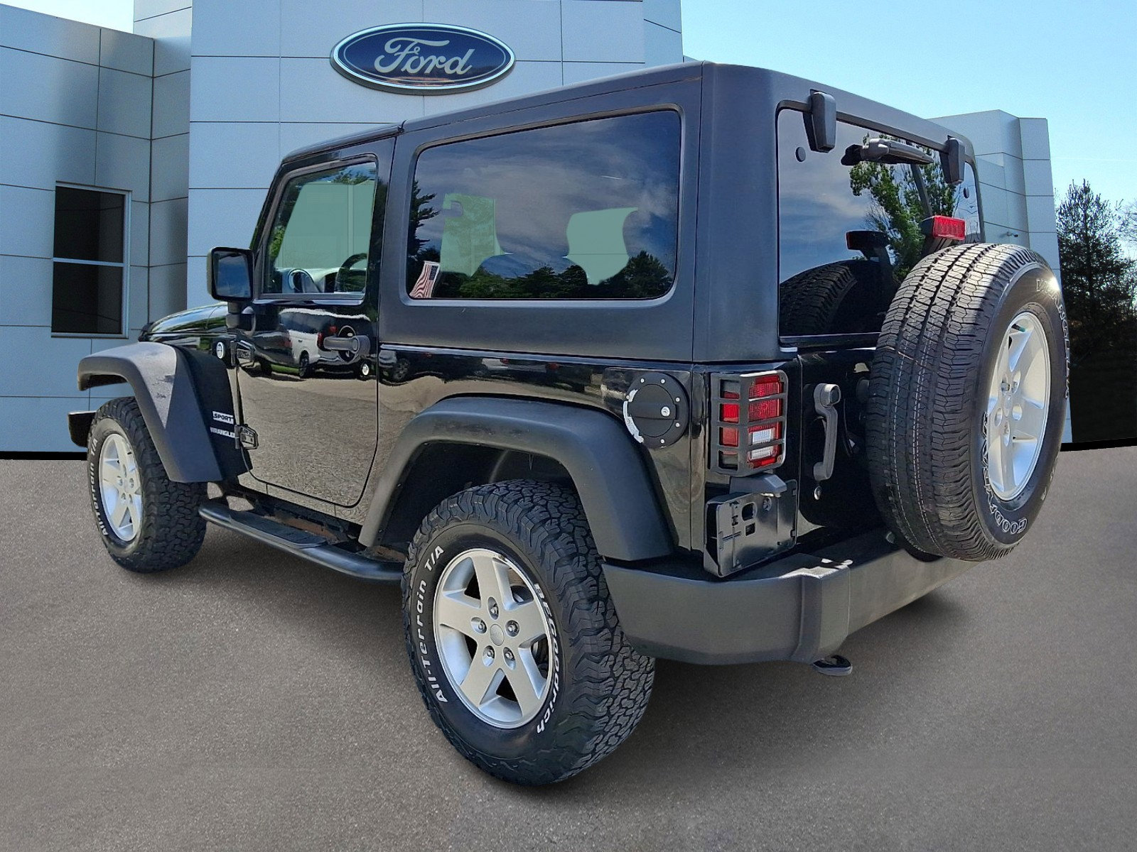 Used 2015 Jeep Wrangler Sport w/ Quick Order Package 24S AWD/4WD image 5
