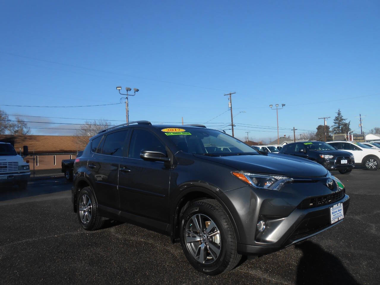 Used 2017 Toyota RAV4 XLE w/ Carpet Mat Package image 3