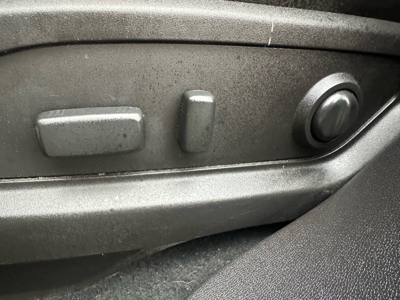 Used 2017 GMC Acadia Limited SLT image 22