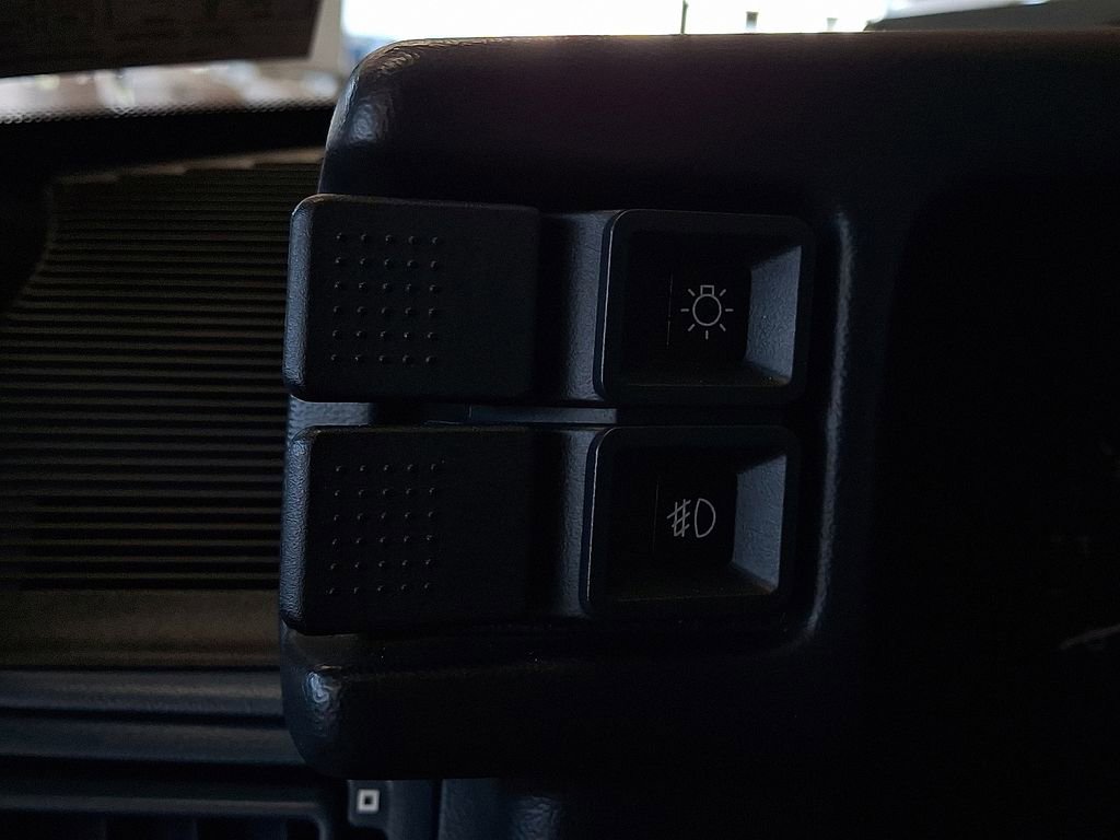 Used 1989 Ford Mustang LX image 26