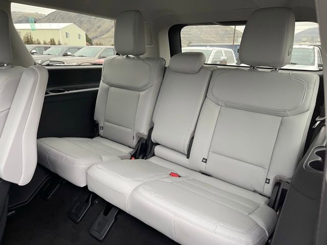 New 2026 Ford Expedition Max Platinum image 19