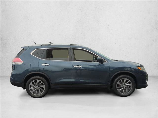 Used 2016 Nissan Rogue SL w/ SL Premium Package FWD image 4