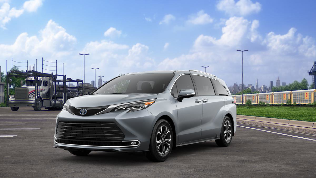 New 2025 Toyota Sienna Platinum