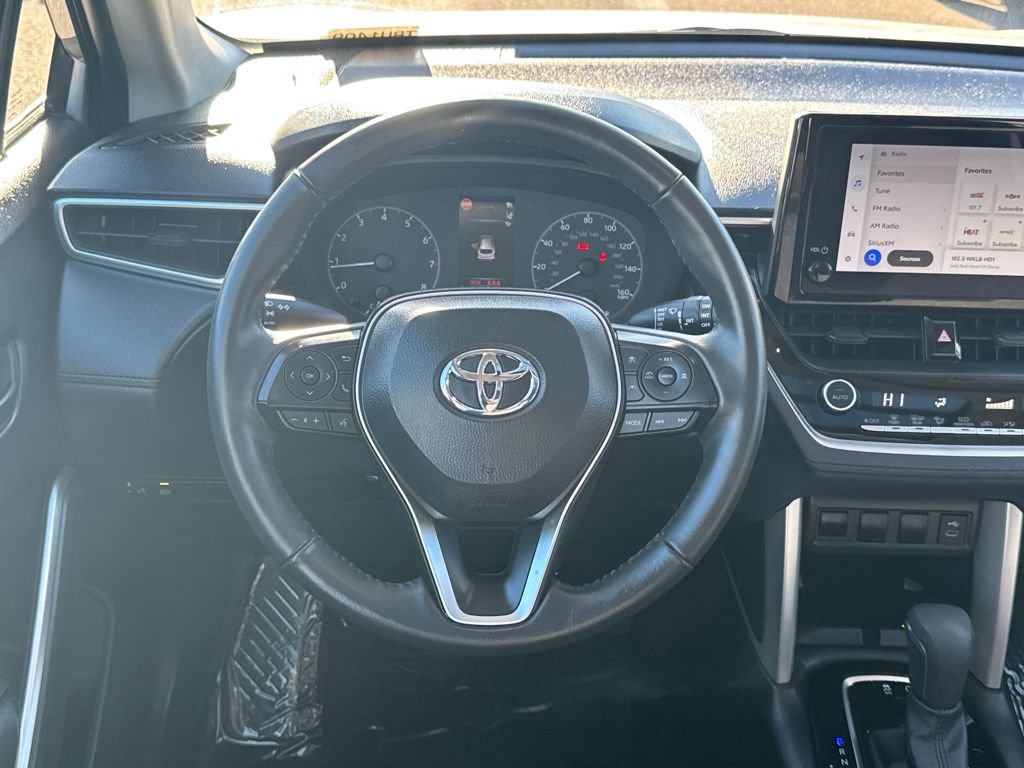 Used 2024 Toyota Corolla Cross LE image 13
