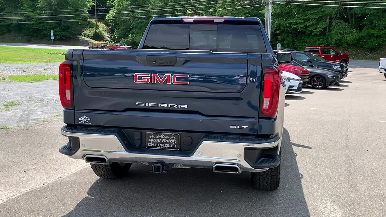 Used 2022 GMC Sierra 1500 SLT w/ SLT Premium Plus Package AWD/4WD image 3