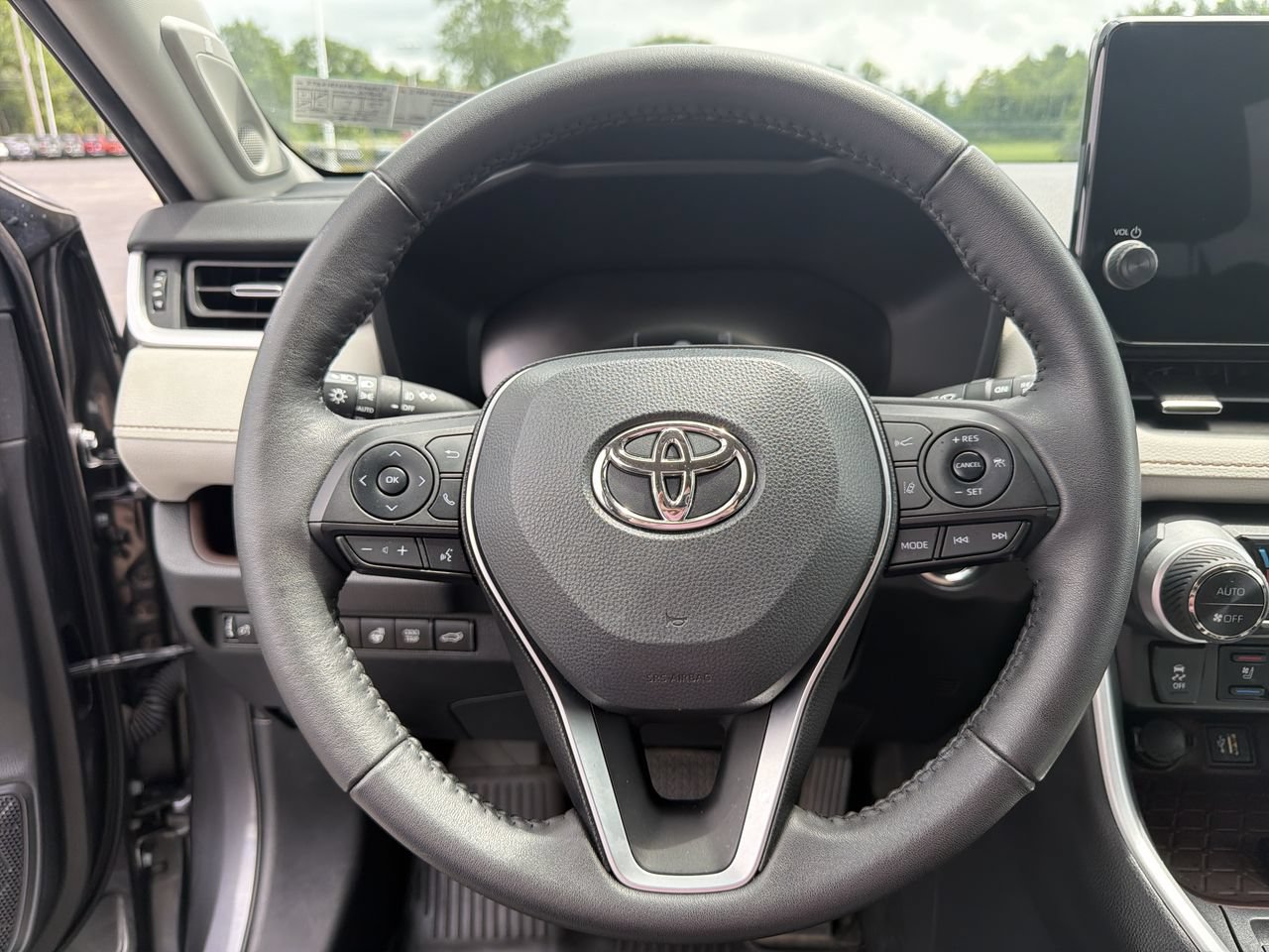 Used 2024 Toyota RAV4 Limited w/ Weather Package AWD/4WD image 15