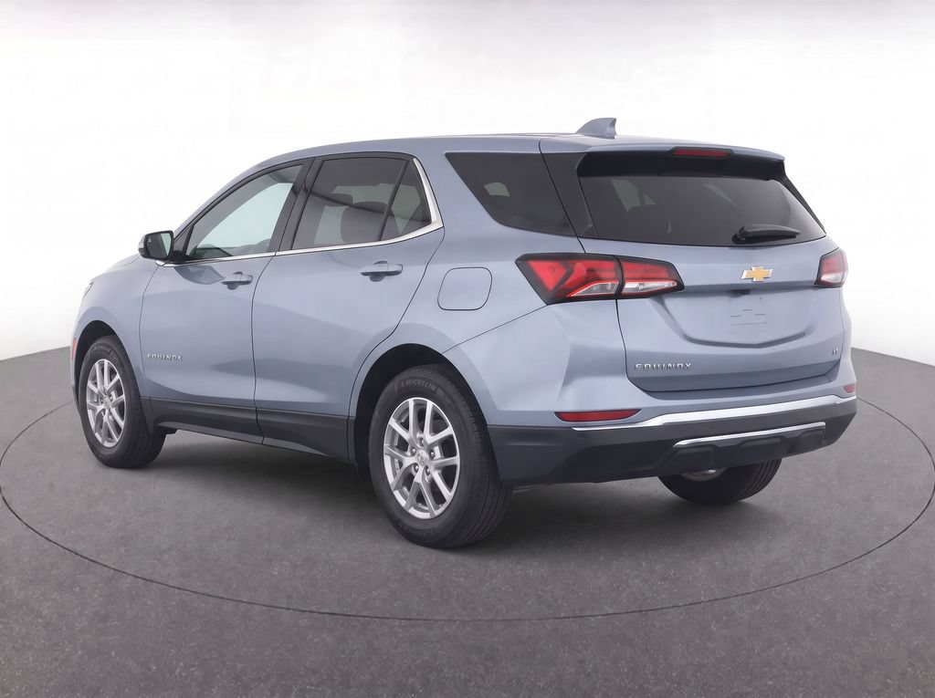 Used 2024 Chevrolet Equinox LT FWD image 3