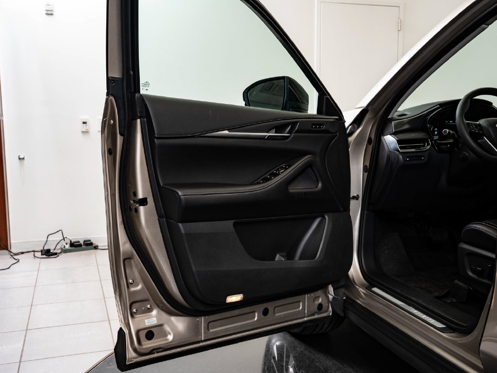 Used 2023 INFINITI QX60 Luxe AWD/4WD image 28