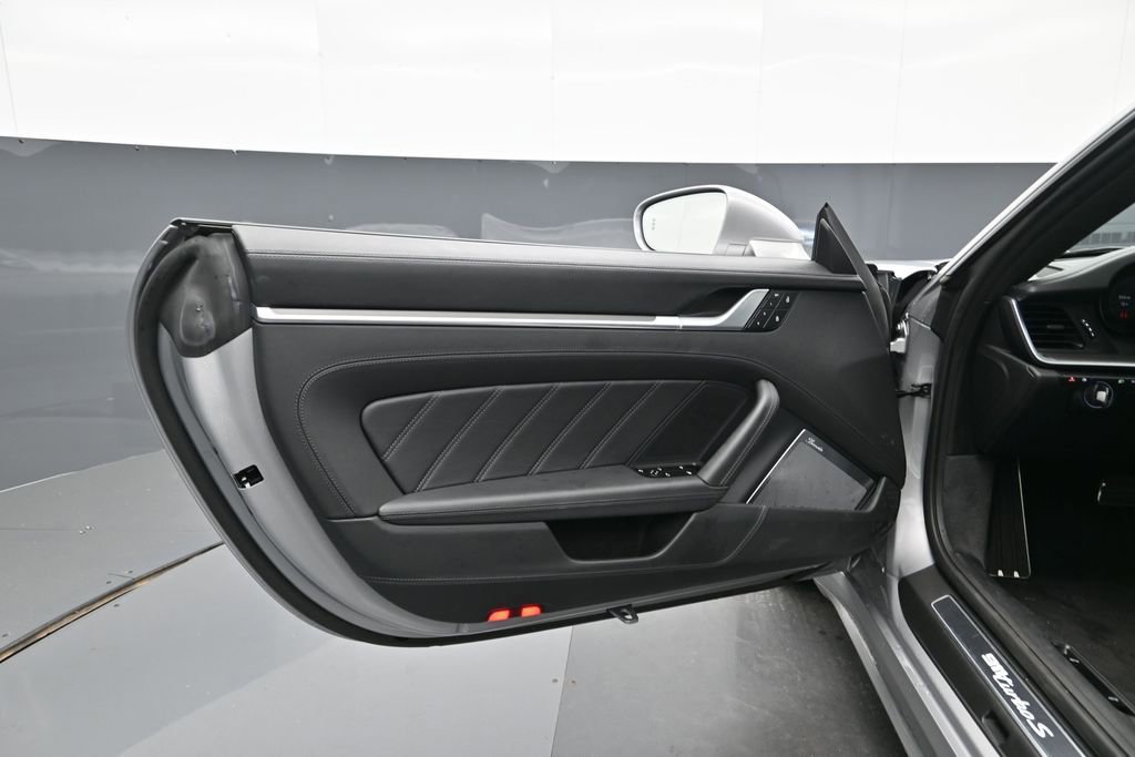 New 2025 Porsche 911 Turbo S AWD/4WD image 8