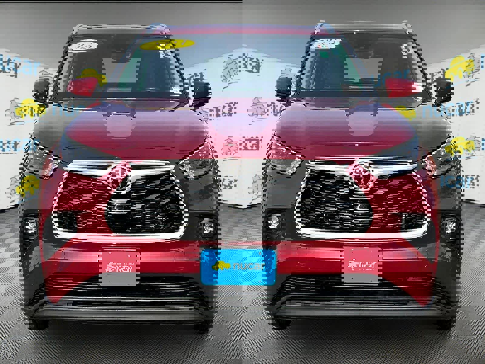 Used 2023 Toyota Highlander XLE video 2