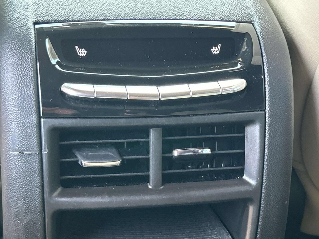 Used 2017 Cadillac XT5 Premium Luxury FWD image 17