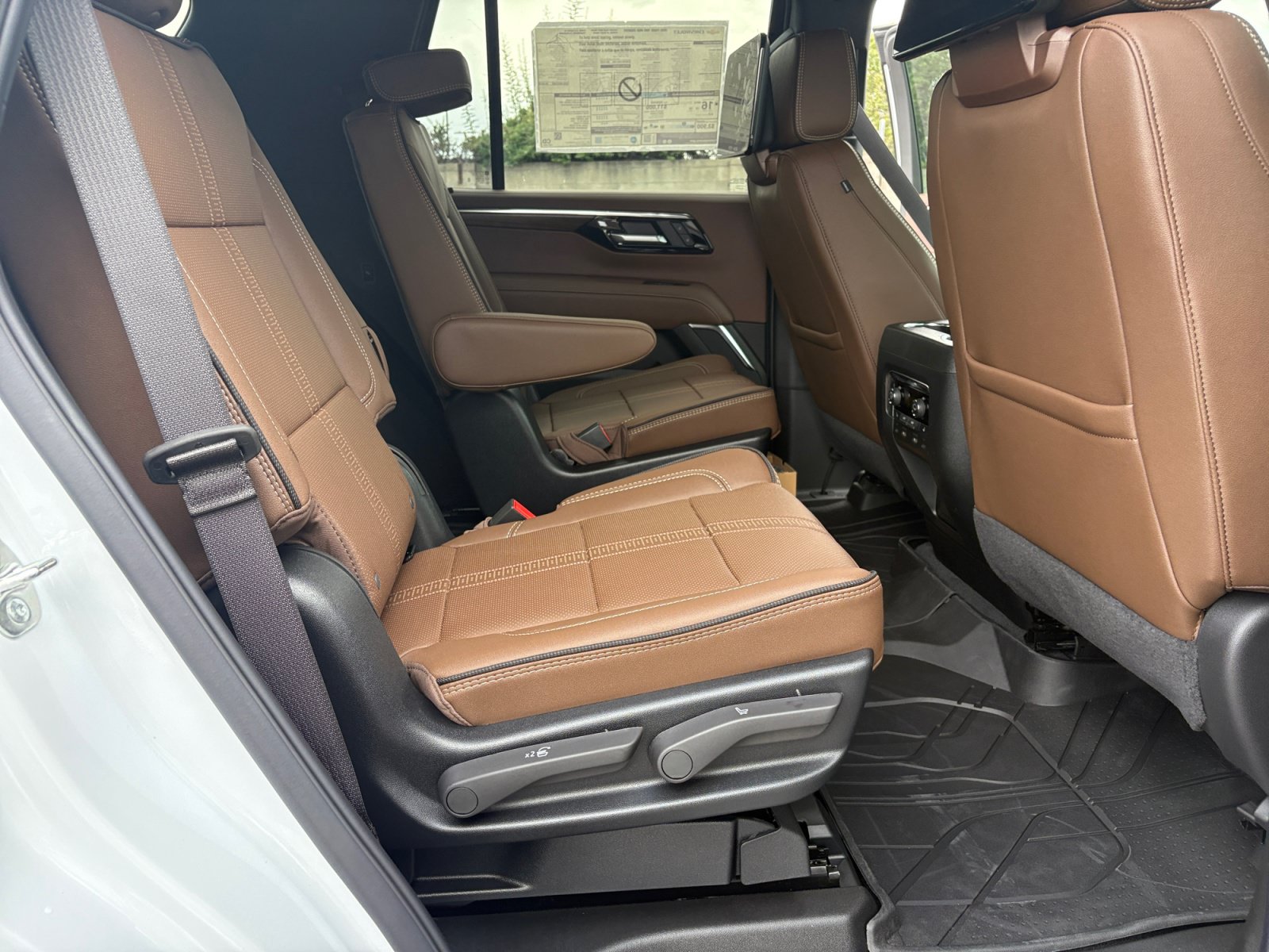 New 2026 Chevrolet Tahoe High Country AWD/4WD image 27