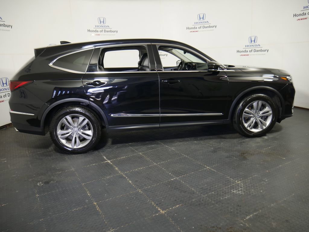Used 2025 Acura MDX SH-AWD image 4